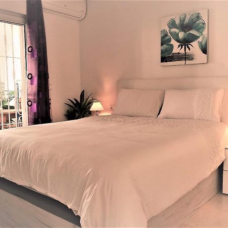 Fabulous 2 Bed 2 Bath Apartment ! Villamartin  Eksteriør billede