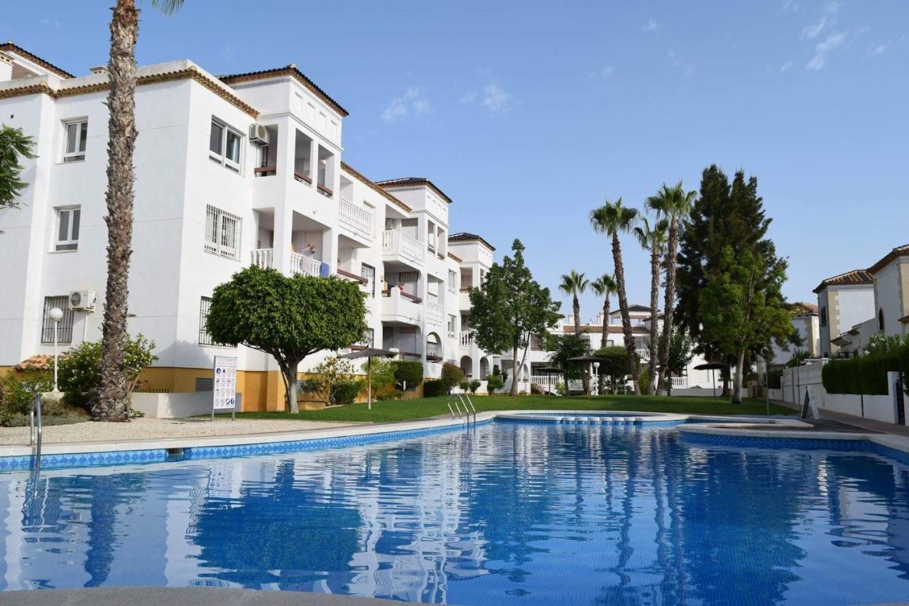 Fabulous 2 Bed 2 Bath Apartment ! Villamartin  Eksteriør billede